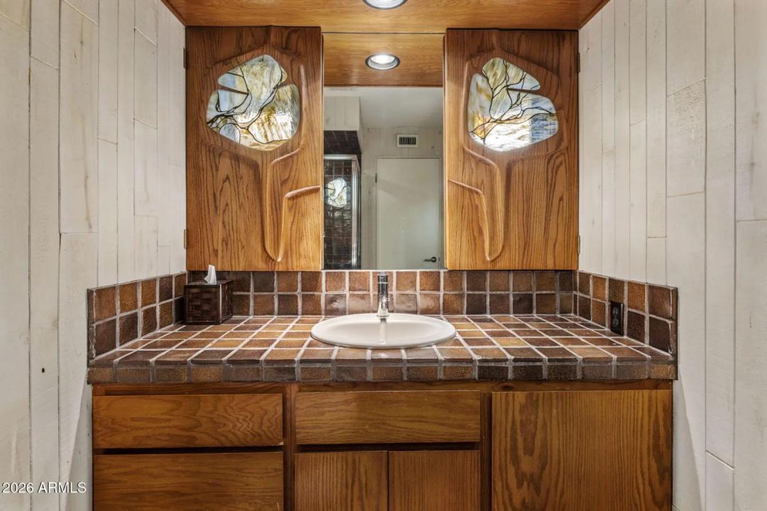 Real Estate Picture 37