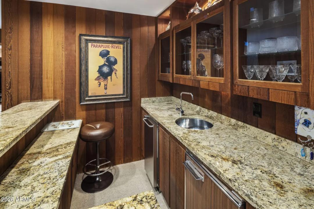 Real Estate Picture 22