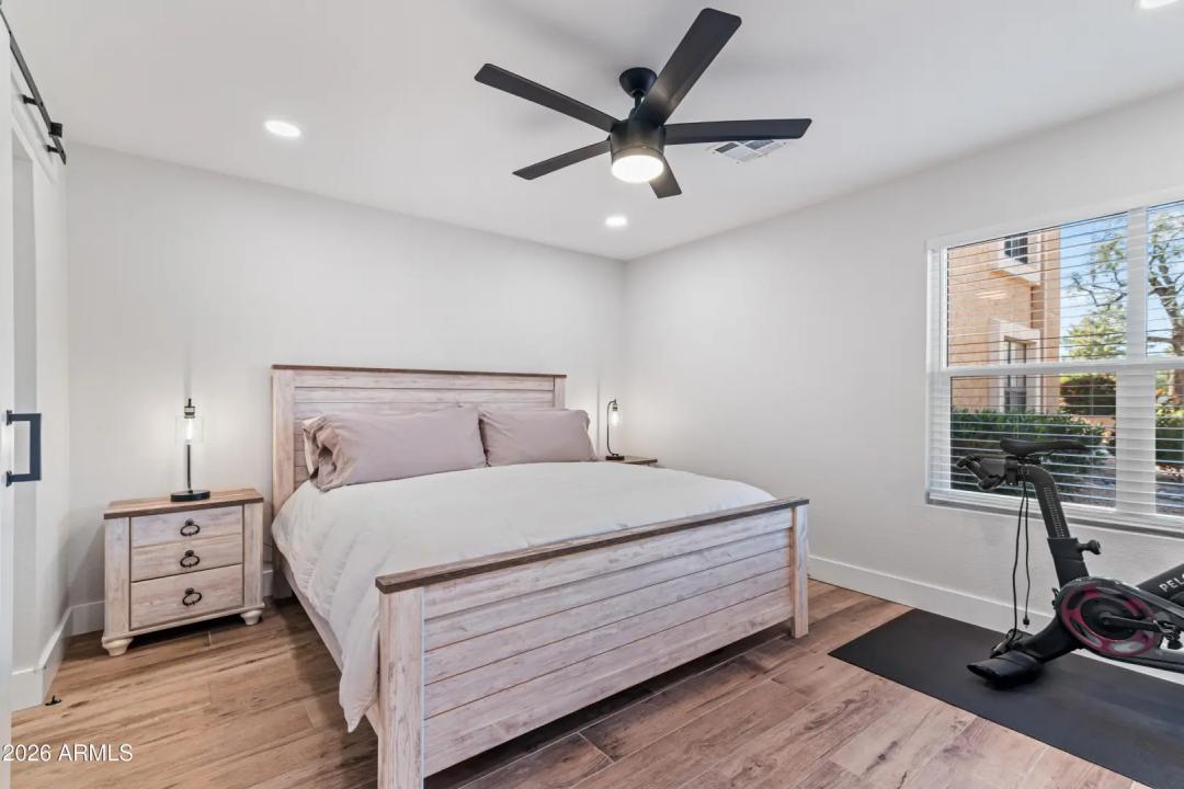 Real Estate Picture 13