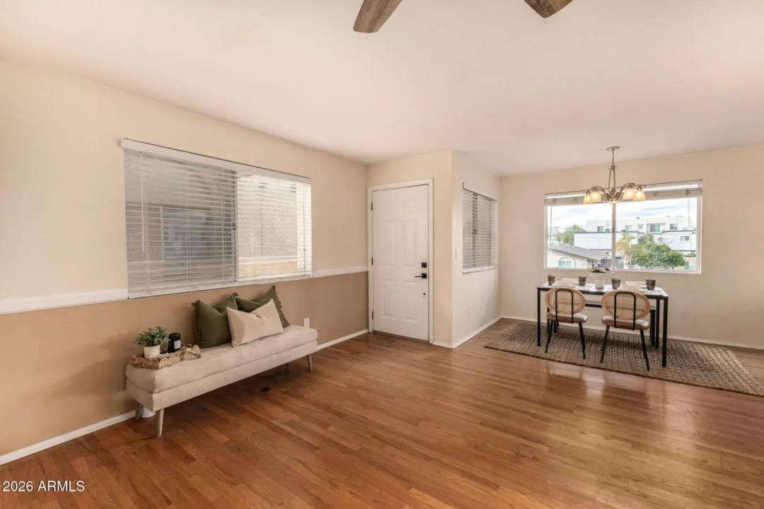 Real Estate Picture 6