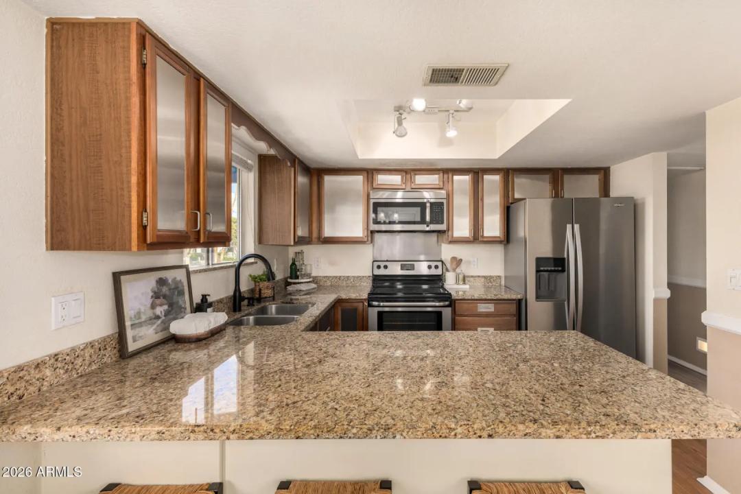 Real Estate Picture 7