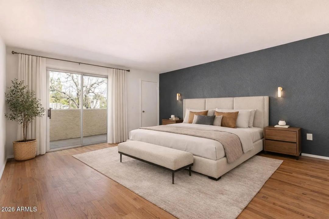 Real Estate Picture 9