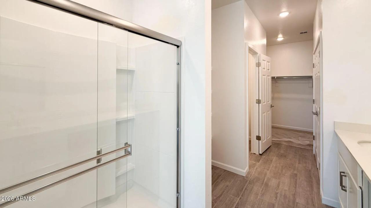 Real Estate Picture 19