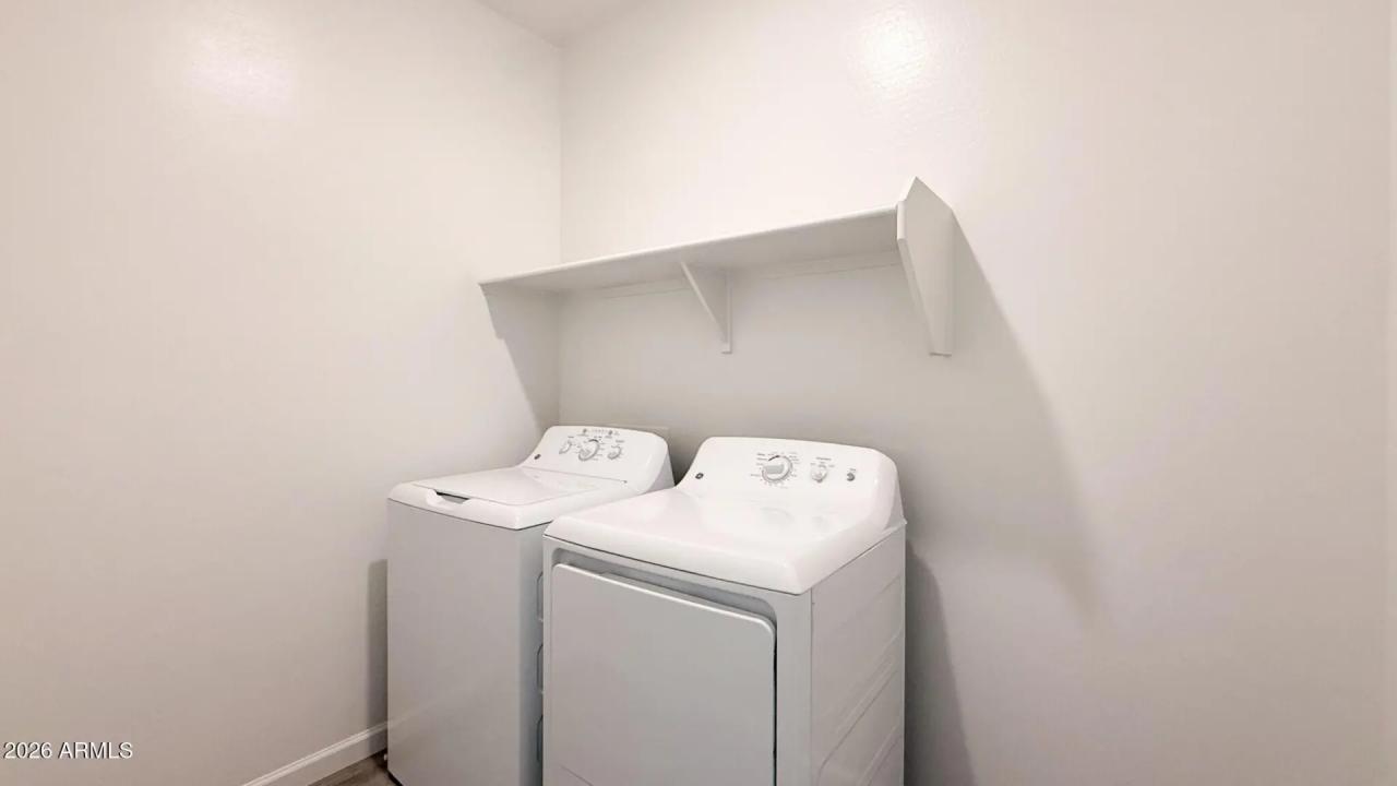 Real Estate Picture 24