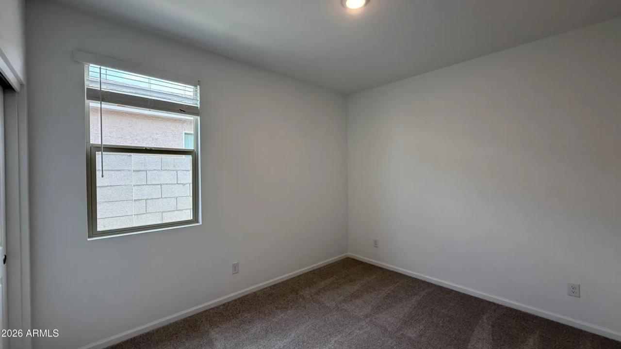 Real Estate Picture 17