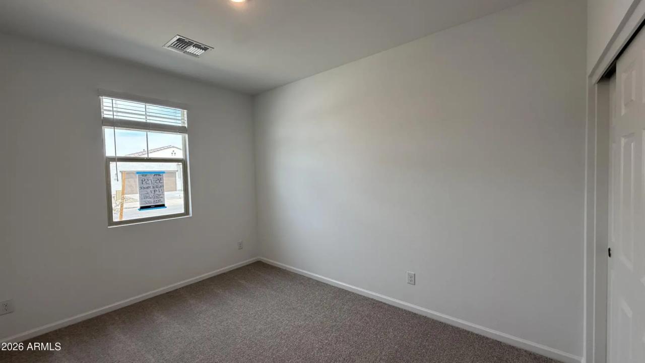 Real Estate Picture 19