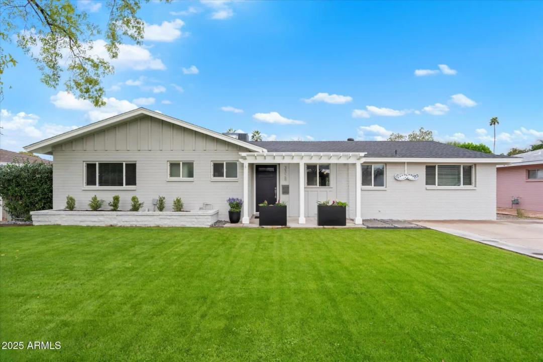 Real Estate Picture 2