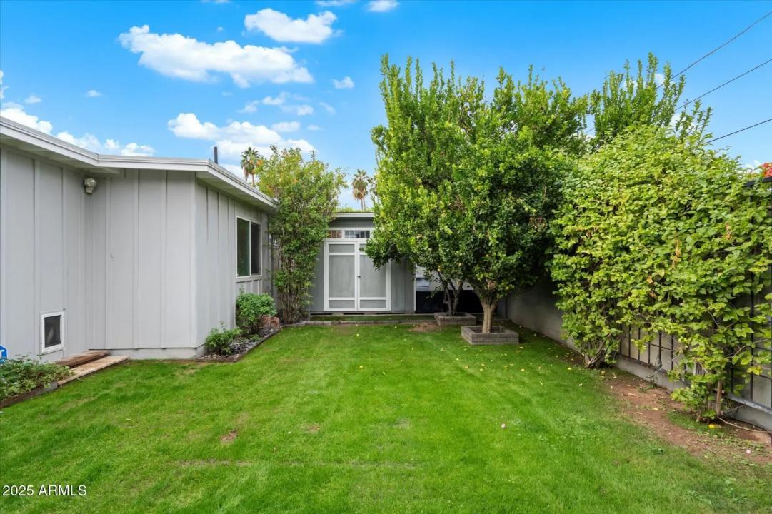 Real Estate Picture 26