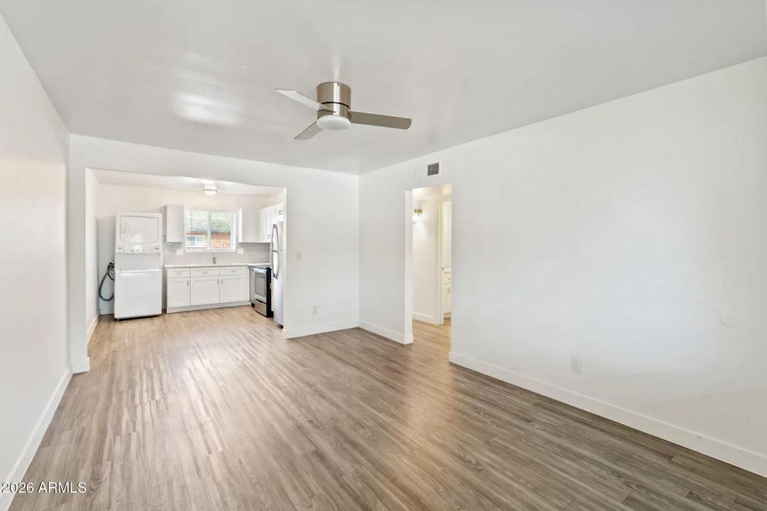 Real Estate Picture 5