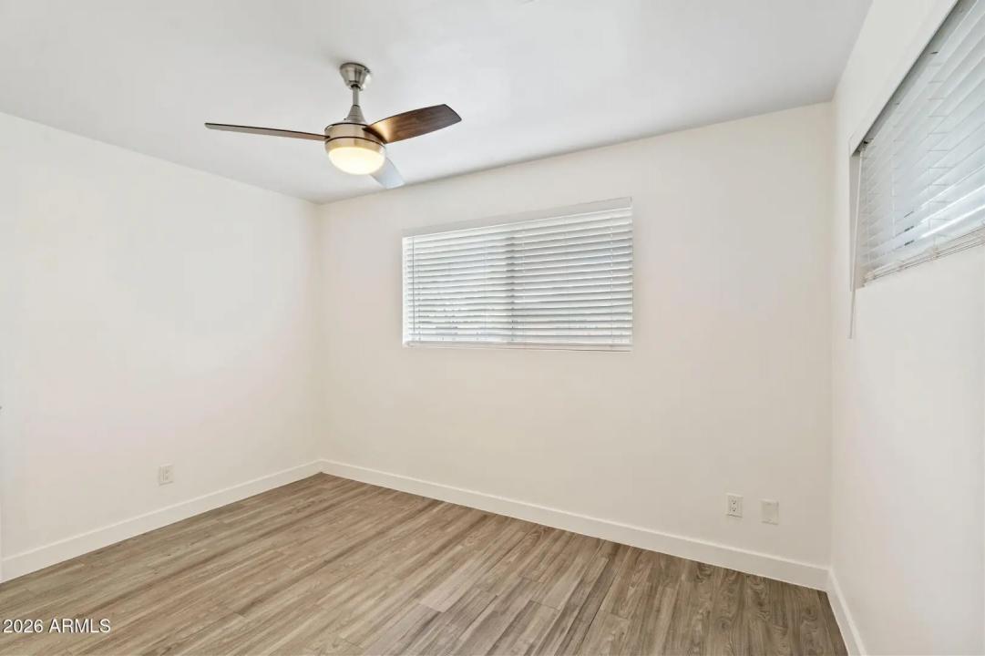 Real Estate Picture 19