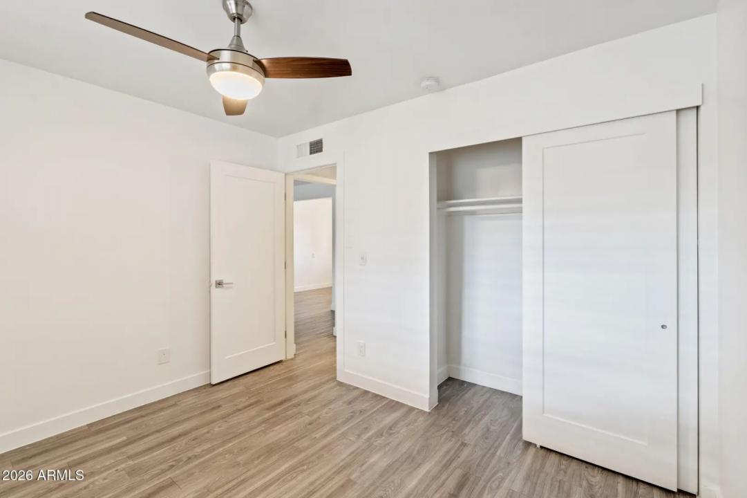 Real Estate Picture 16