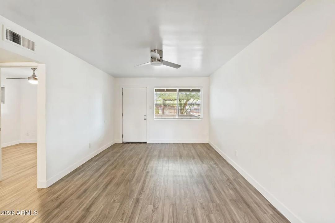 Real Estate Picture 10