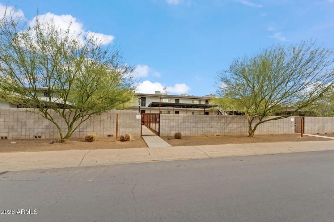 Real Estate Picture 21