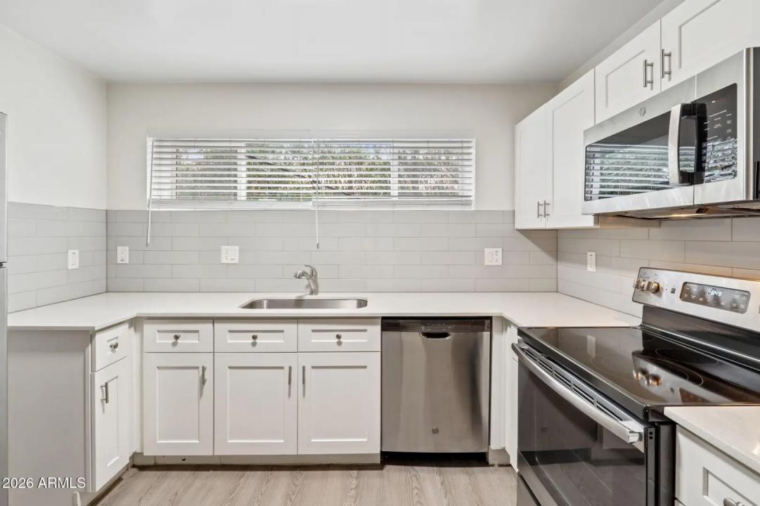 Real Estate Picture 1