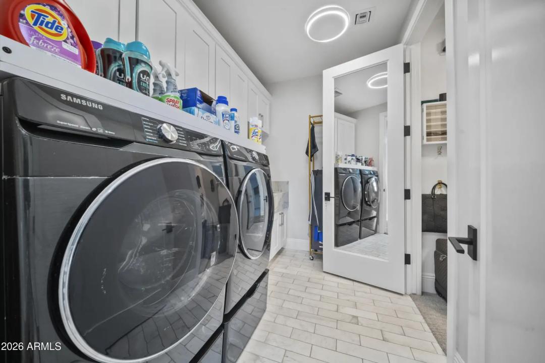 Real Estate Picture 36