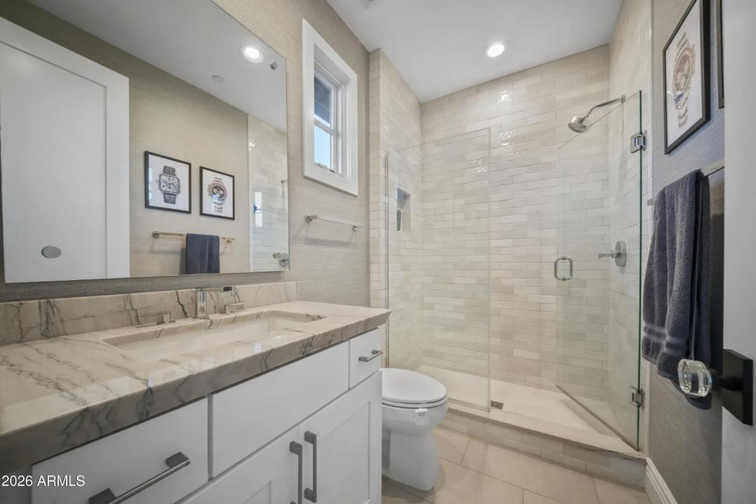 Real Estate Picture 38