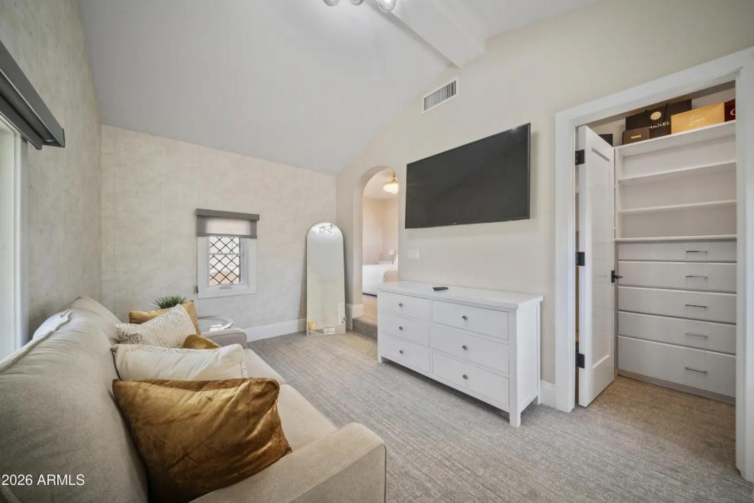 Real Estate Picture 45