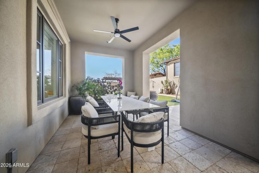 Real Estate Picture 8