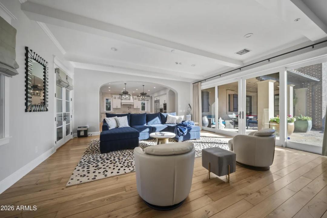 Real Estate Picture 23