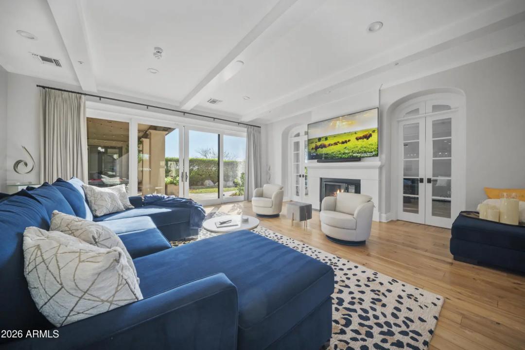 Real Estate Picture 22