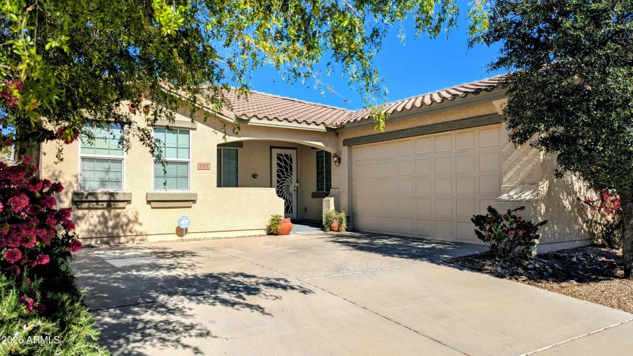 Real Estate Picture 4