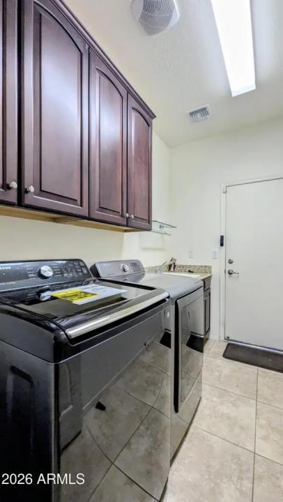 Real Estate Picture 24