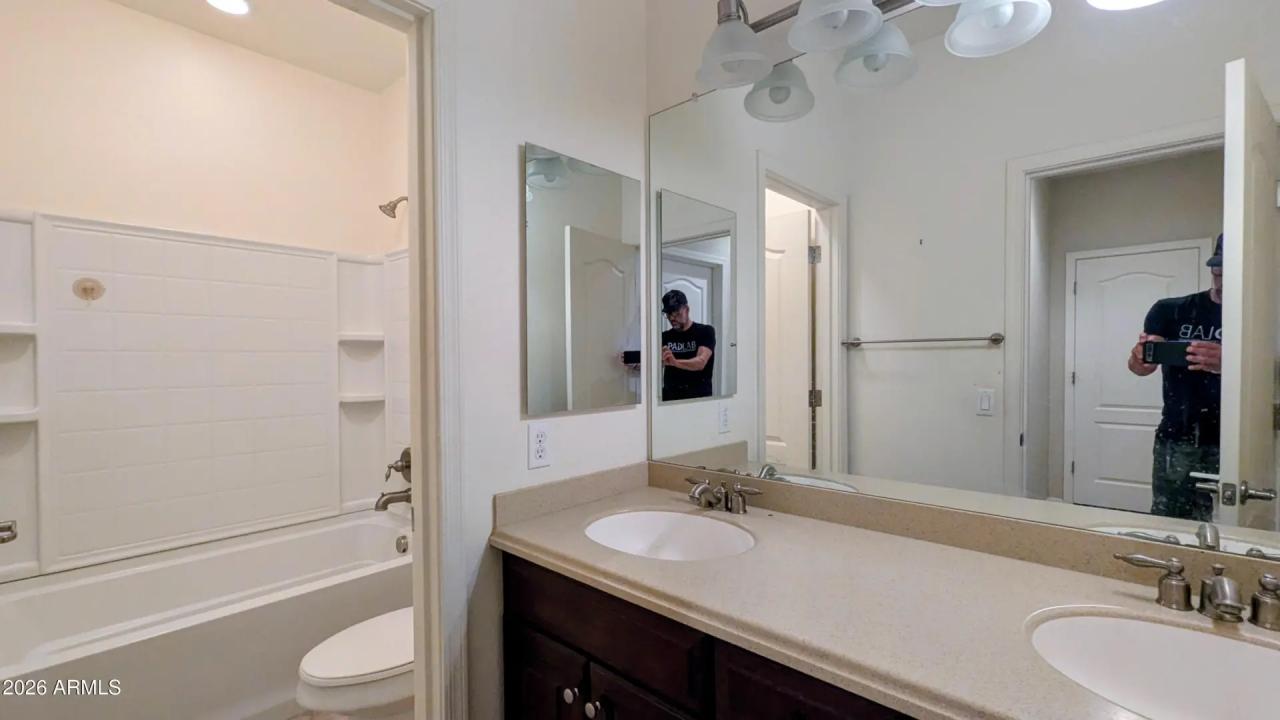 Real Estate Picture 16
