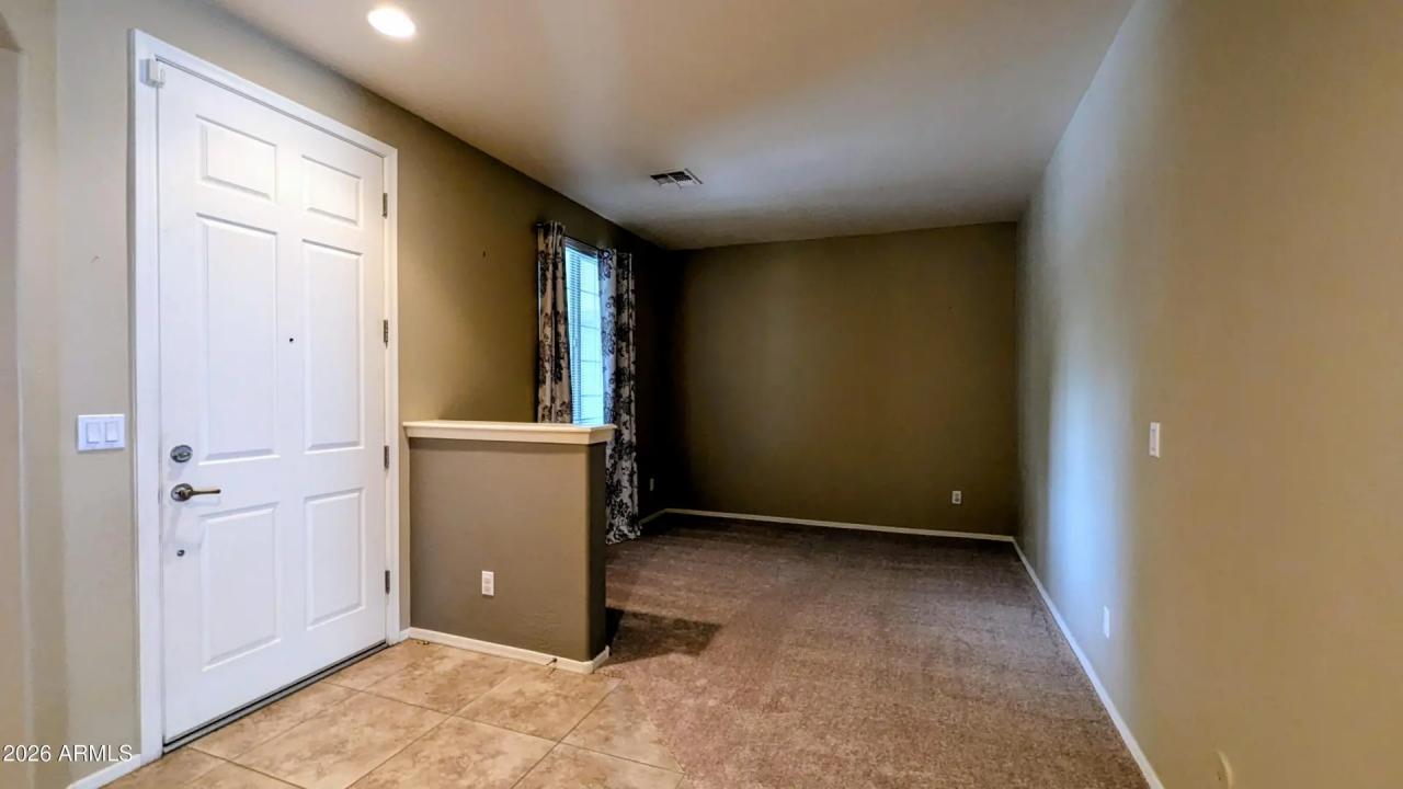 Real Estate Picture 6