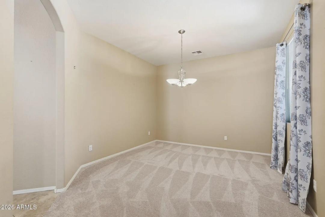 Real Estate Picture 12