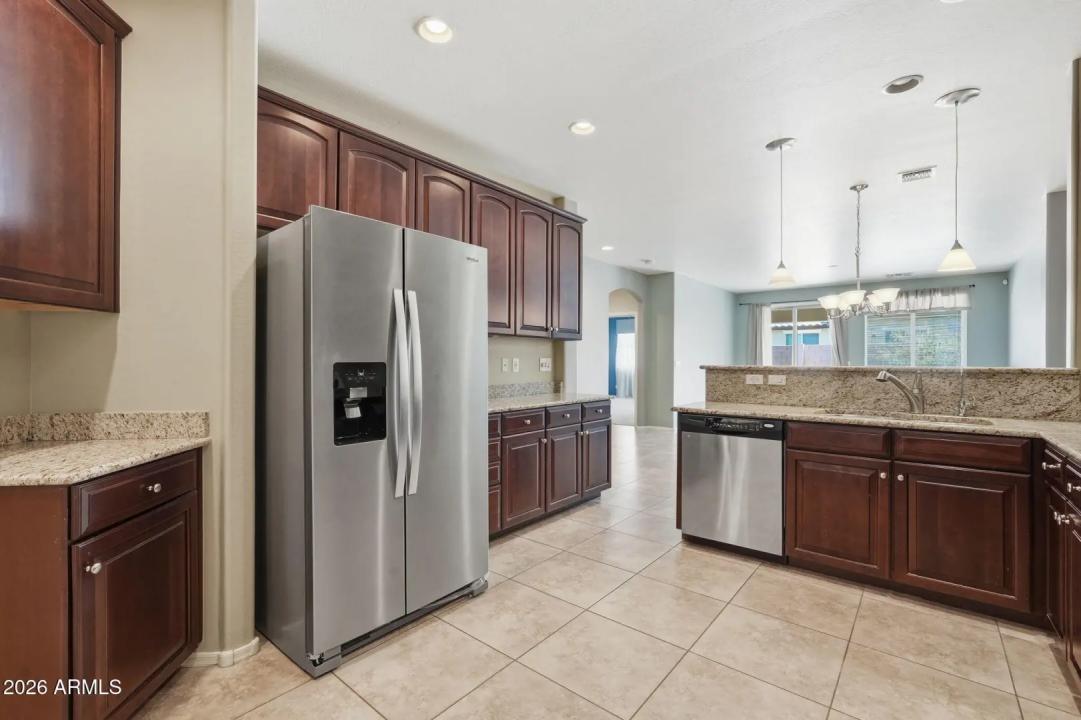 Real Estate Picture 15