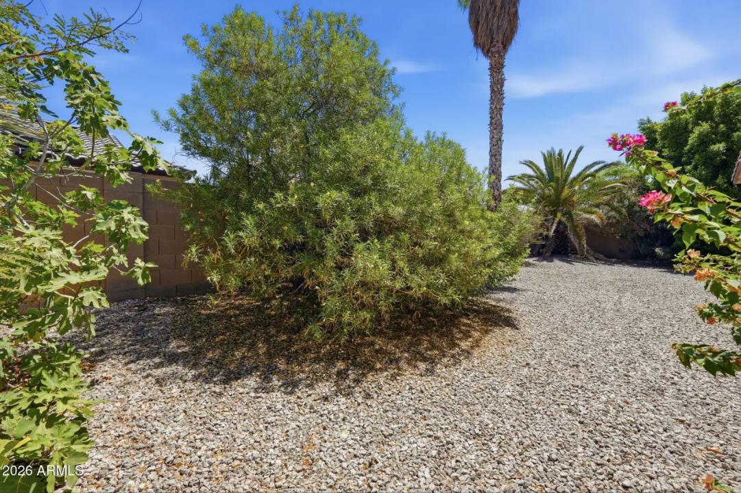 Real Estate Picture 27