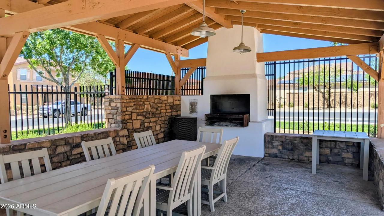 Real Estate Picture 58