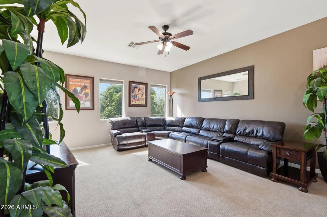 Real Estate Picture 33