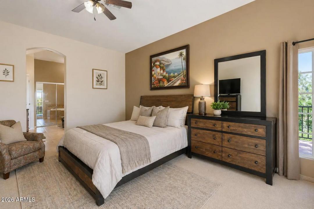 Real Estate Picture 13