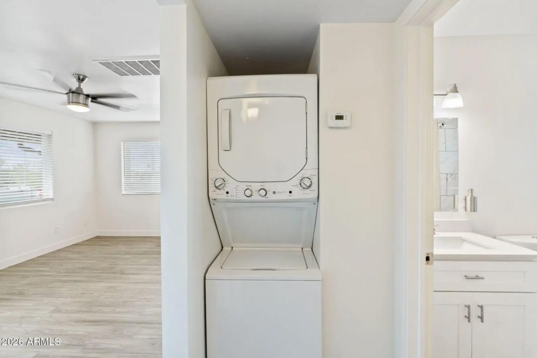 Real Estate Picture 17