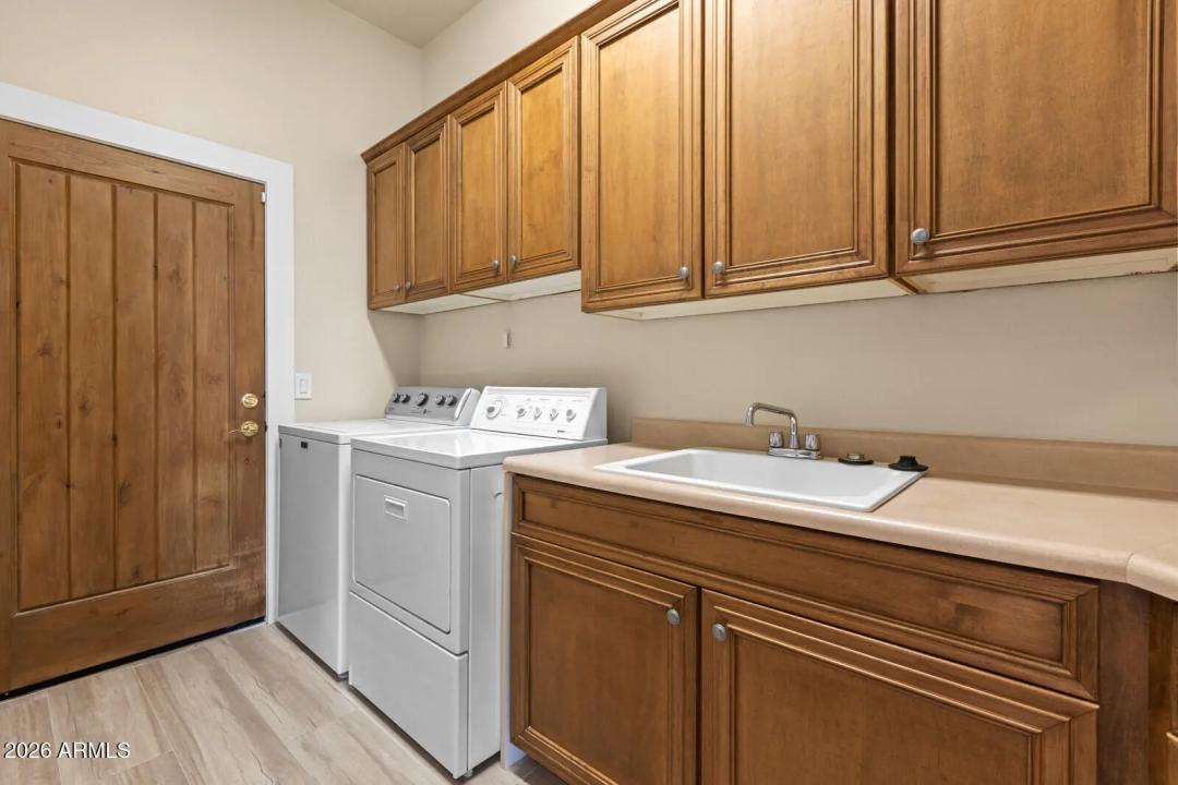 Real Estate Picture 20