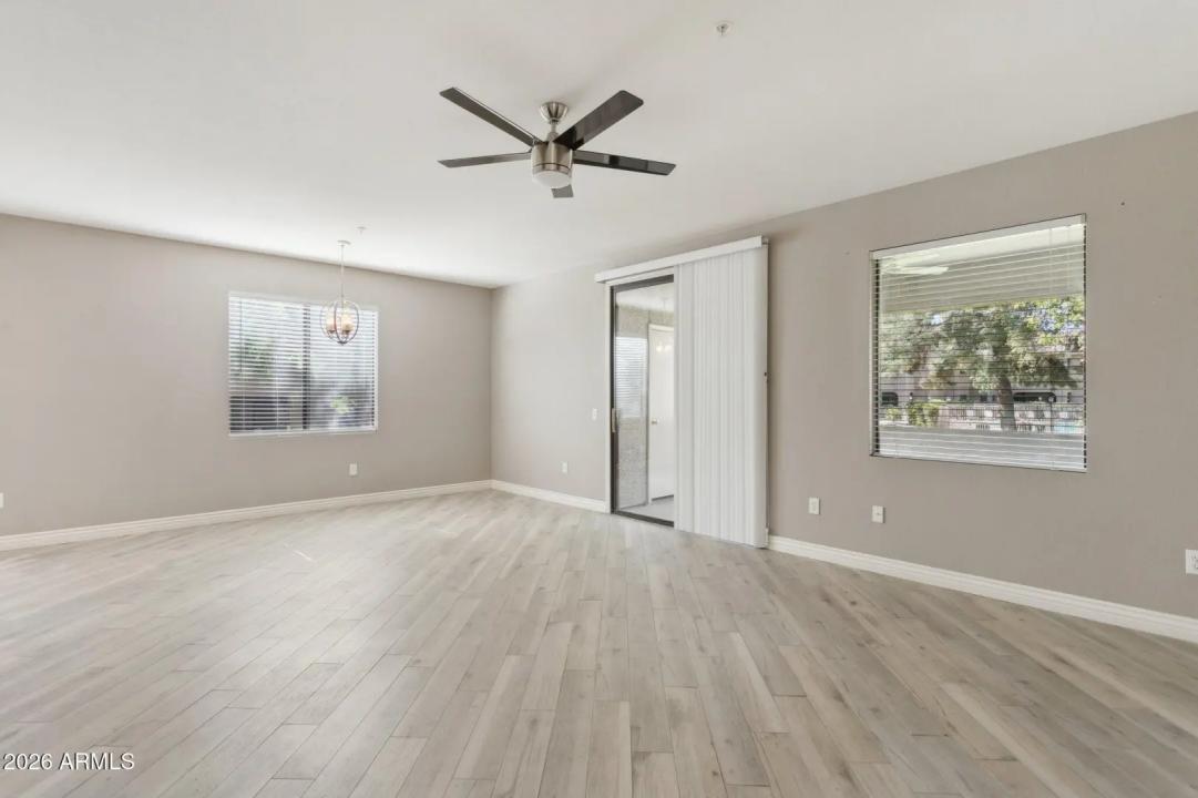 Real Estate Picture 3