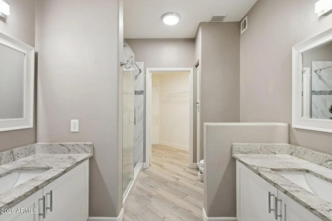 Real Estate Picture 13