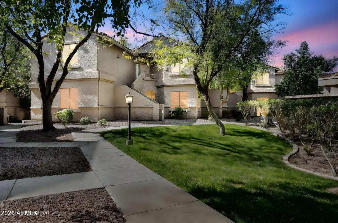 Real Estate Picture 22