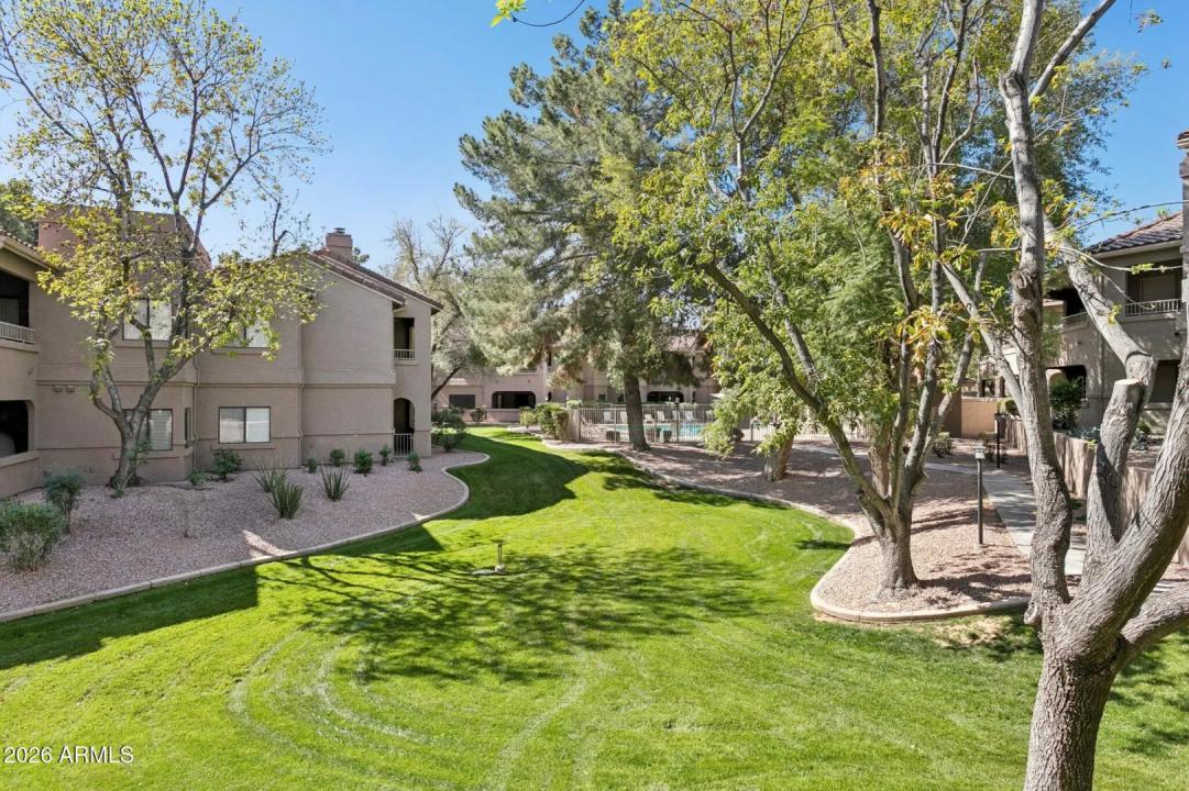 Real Estate Picture 23