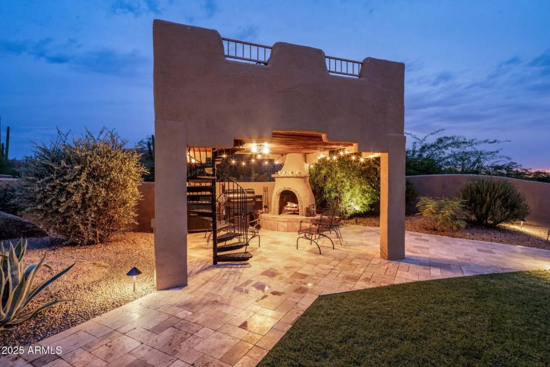 Real Estate Picture 12