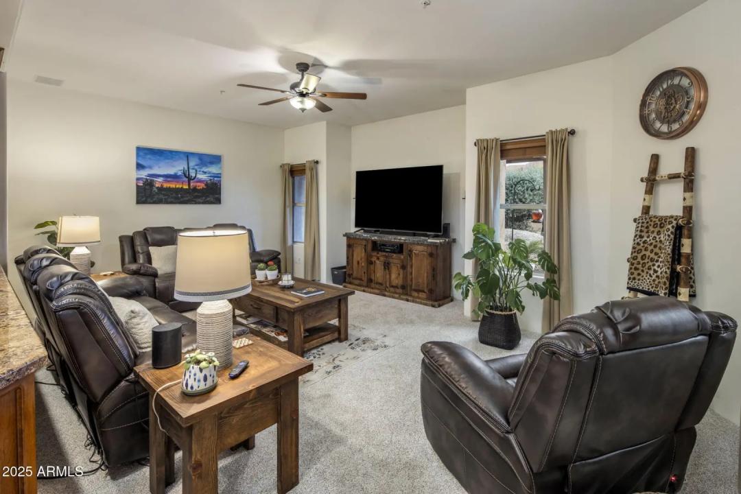 Real Estate Picture 28