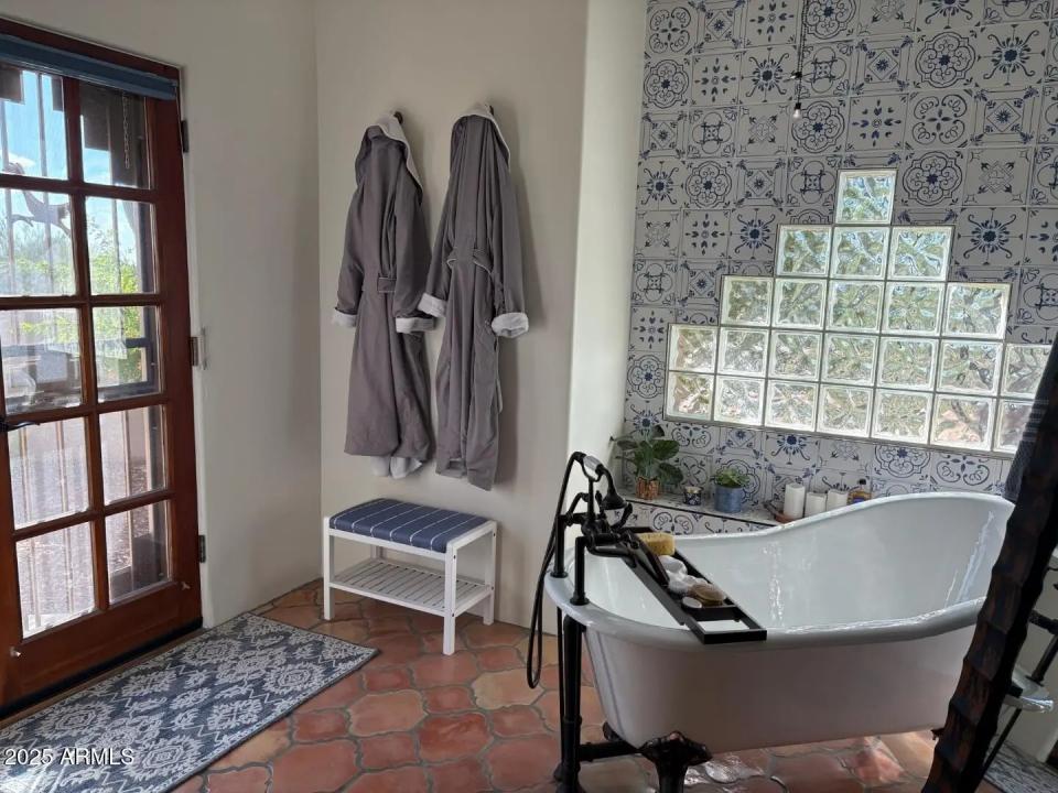 Real Estate Picture 40