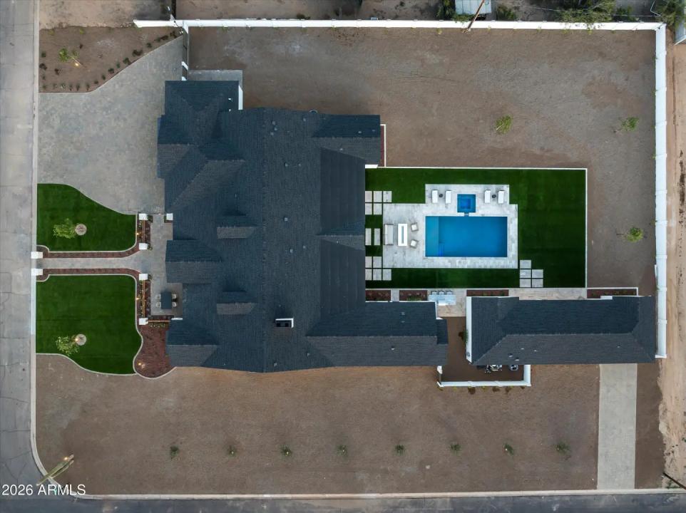 Real Estate Picture 2