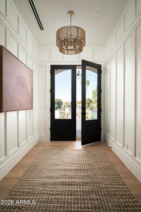 Real Estate Picture 3