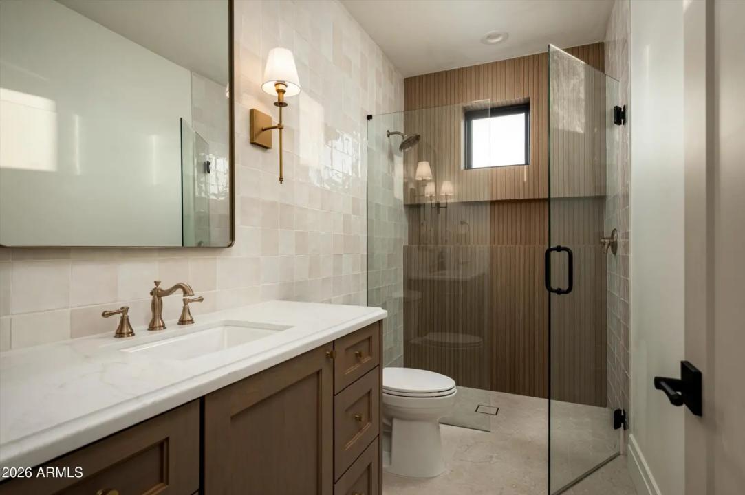 Real Estate Picture 20