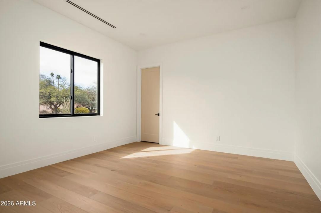 Real Estate Picture 31