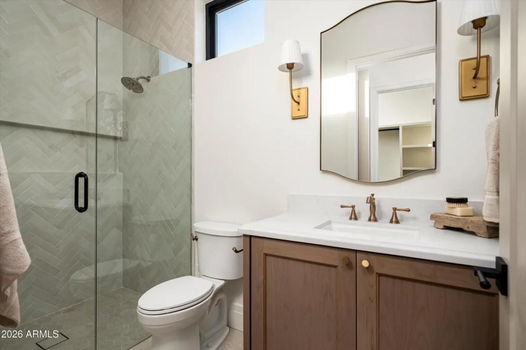 Real Estate Picture 34