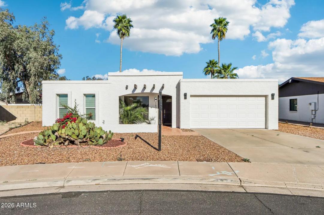 1637 S ASH Mesa AZ 85202