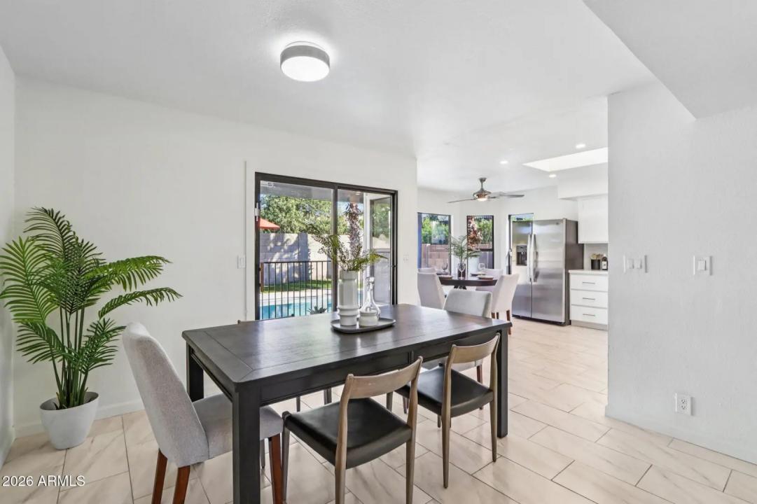 Real Estate Picture 9